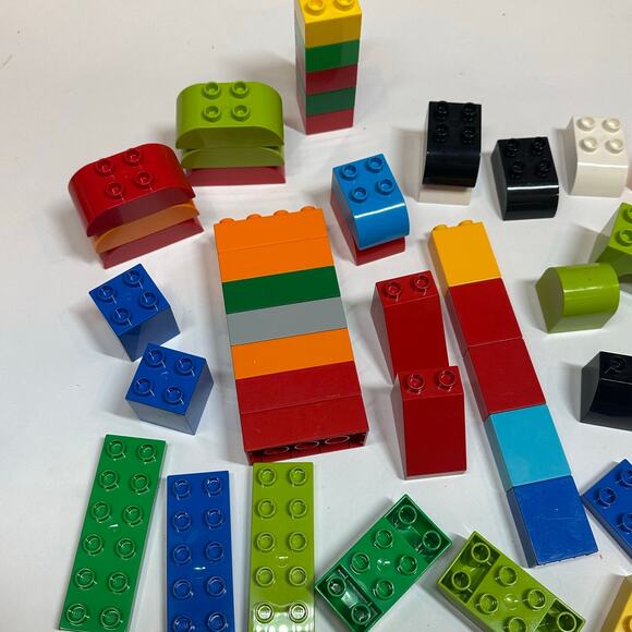 Duplo Lego Lot of 45+ Bricks Building Blocks Assorted Pieces Multicolor - Picture 2 of 5